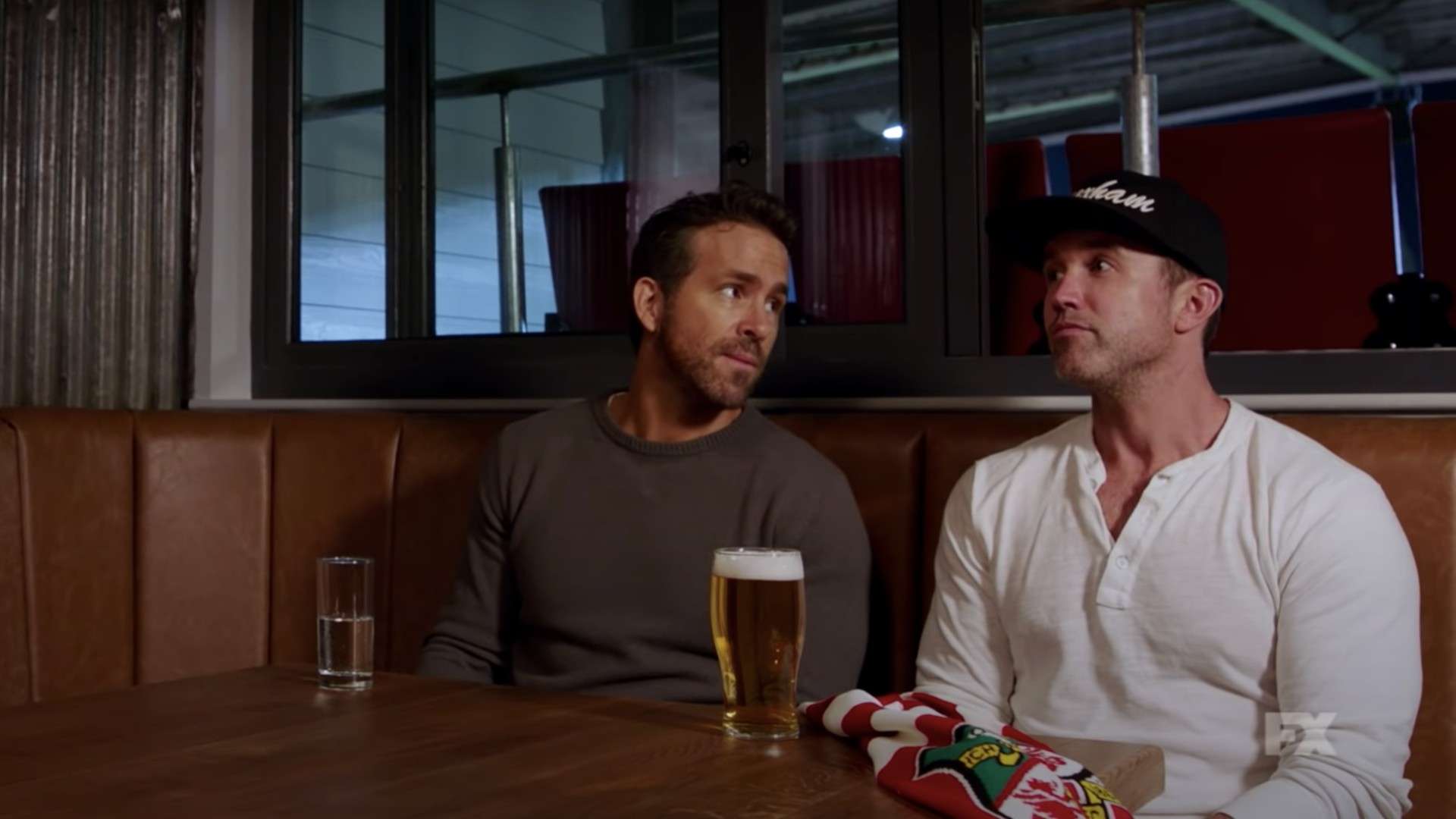 Welcome to Wrexham Ryan Reynolds Rob McElhenney FX